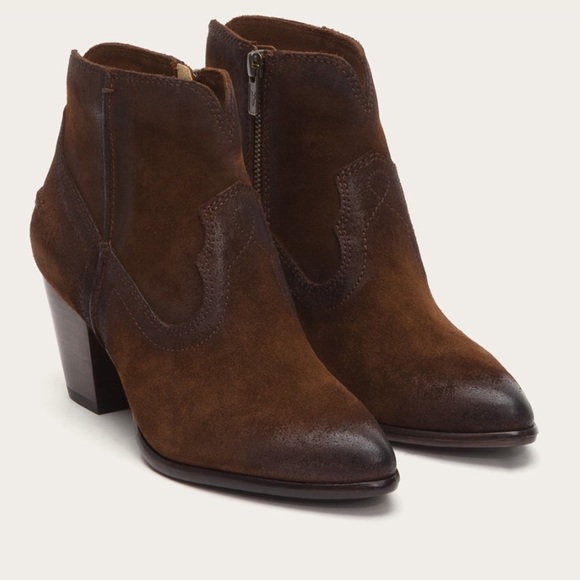 Frye Rennee bootie. 7.5๐ - Picture 1 of 8